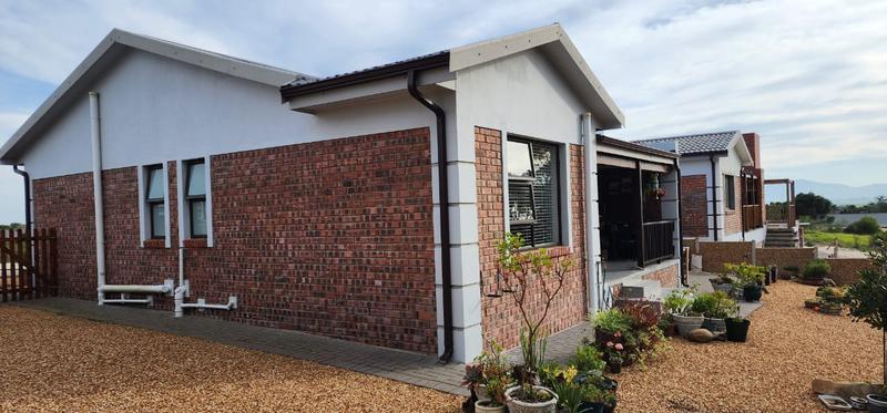 2 Bedroom Property for Sale in Albertinia Western Cape